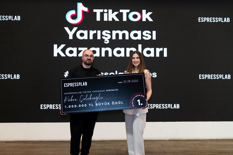 Espressolab Tiktok Yar��mas�n�n Kazananlar� Ödüllerini Ald�